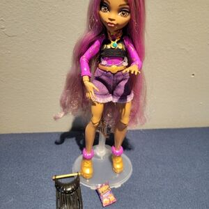Monster High Clawdeen Day Out Doll